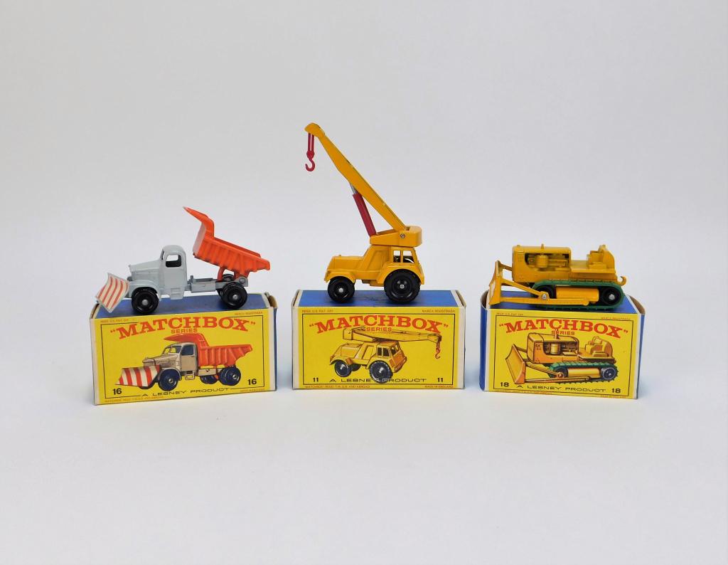 3PC Lesney Matchbox Crane Dozer Snow Truck Group (1 of 6)
