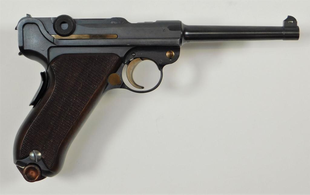 Bern Model 1906/24 Swiss Luger: Switzerland,C. early 20th century 7.65 caliber, serial number 20452, checkered walnut grips with smooth border, military rust blue finish, marked "WAFFENFABRIK/BERN," with Swiss proof marks and "P 50,