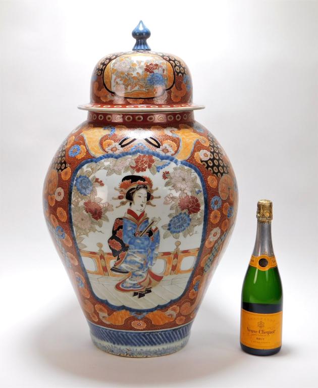 LG Japanese Imari Temple Jar (1 of 10)