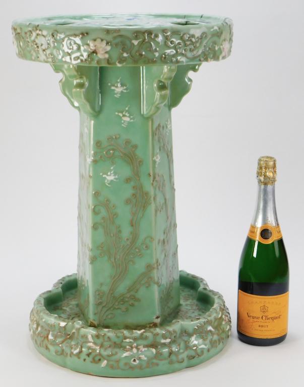 Chinese Celadon Porcelain Umbrella Stand (1 of 8)