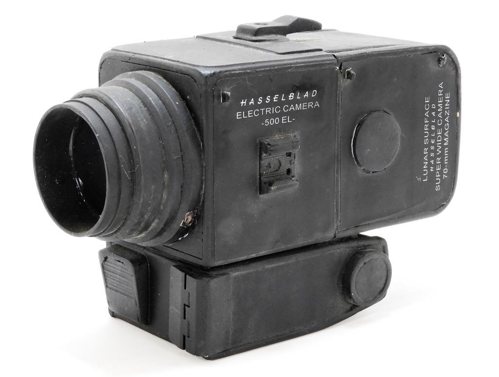 From the Earth to the Moon Hasselblad Camera Prop (1 of 5)