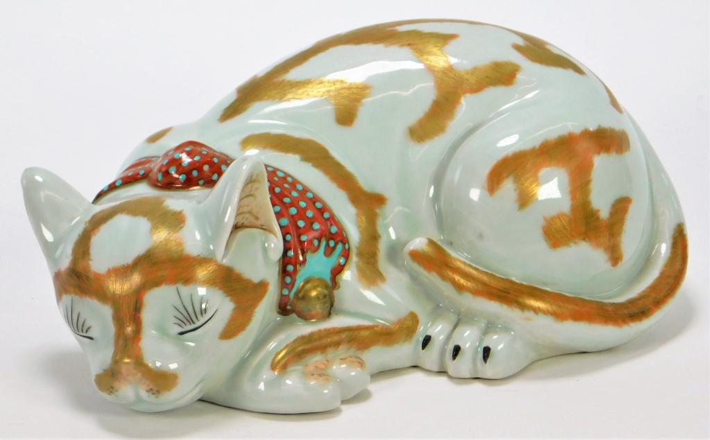 Chinese Export Porcelain Cat Sculpture (1 of 5)