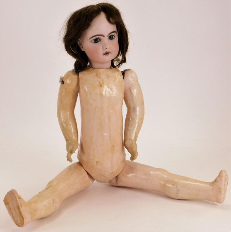 C1907 Bisque Head Doll (1 of 4)