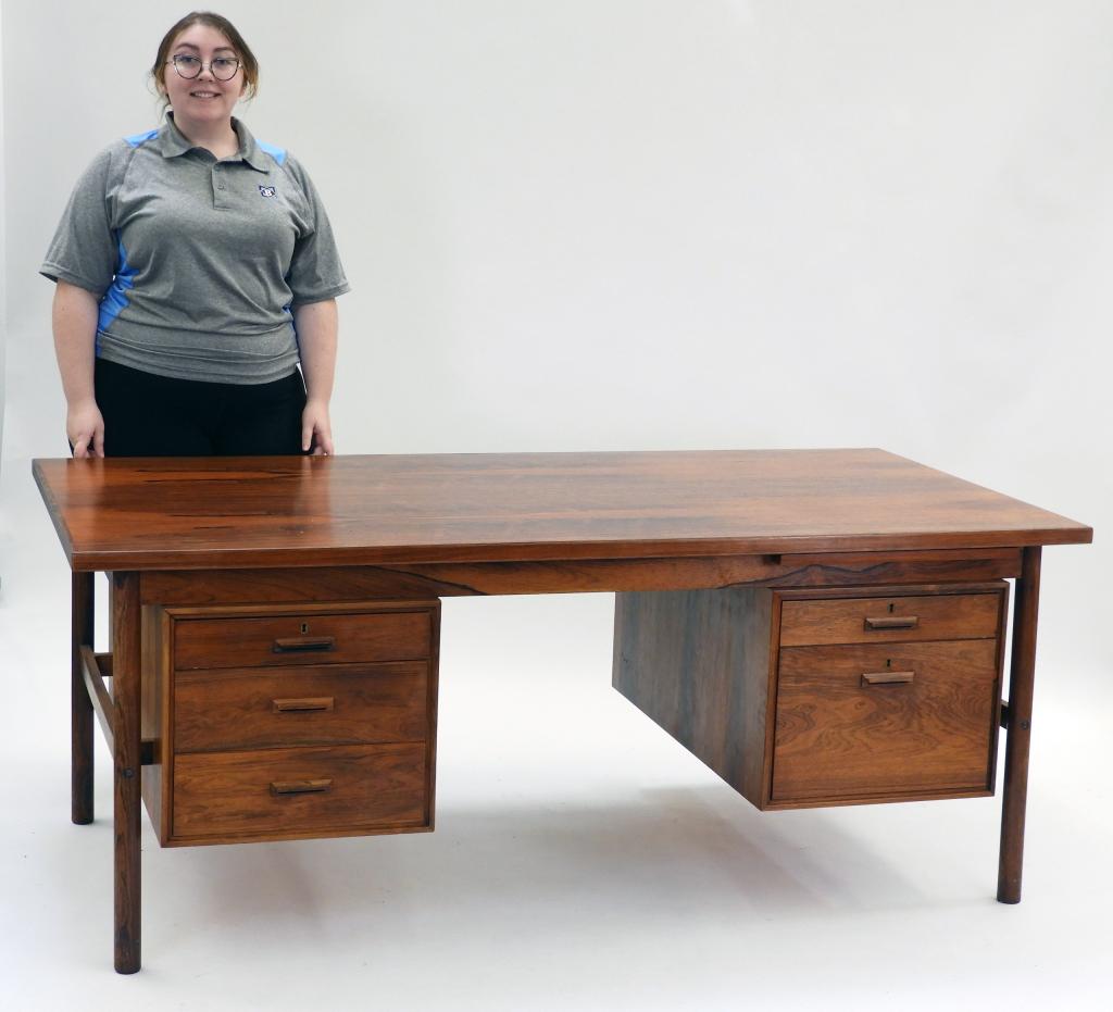 Arne Vodder MCM Rosewood Desk (1 of 11)