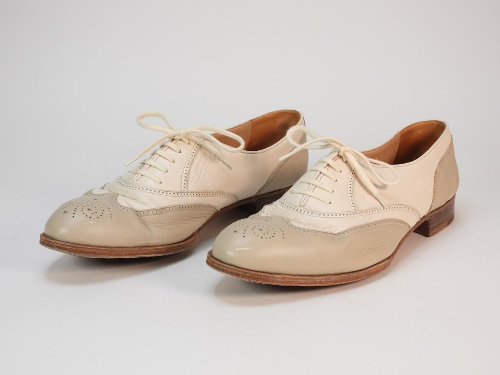 Gravati Beige & Bone Leather Oxford Shoes sz 10m: Bone colored leather shoes with beige toe and heel capes, bone laces, tan soles, and wood heel. Guaranteed authentic with original box and dust bag. Leather,10M Marked "Gravati per Neiman-Marcus Hand 