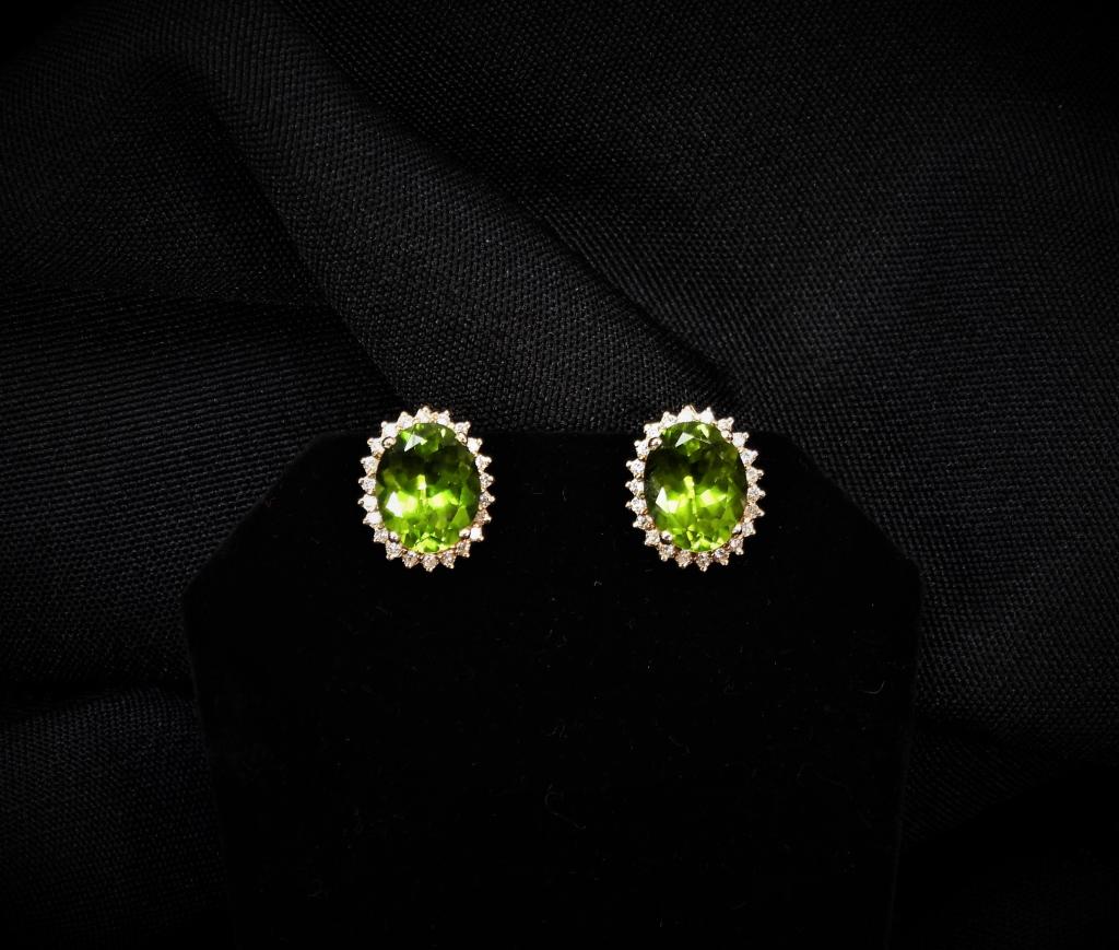 Lady's 14K Gold Peridot & Diamond Earrings (1 of 9)