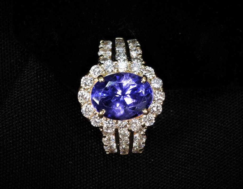 14K Yellow Gold Tanzanite & Diamond Ring (1 of 9)