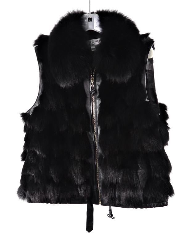 St. John Black Leather & Fur Vest Size L (1 of 6)