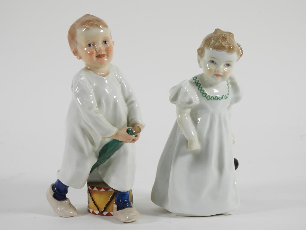 2PC Julius Konrad Hentschel Porcelain Sculptures (1 of 7)