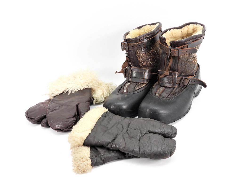 U.S. WWII Leather Bomber Gloves and Boots: United States A pair of leather and shearling gloves/mittens, marked "TYPE A-9-A" and made by Everlast; and an unmarked pair of leather and shearling gloves/mittens; and a pair of Army Air Corps leath