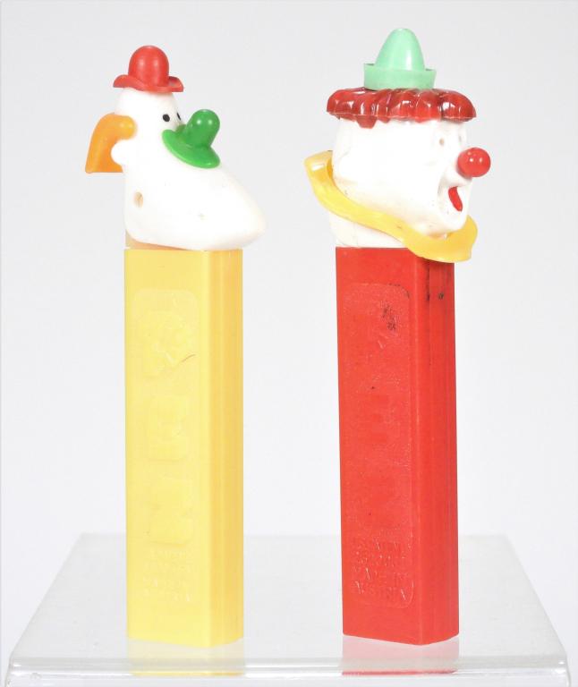 2PC 1961-1975 PEZ Clown No Feet Candy Dispensers (1 of 8)