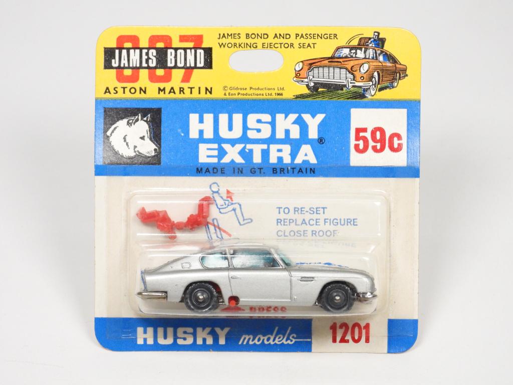 1966 Husky Models James Bond Aston Martin MOSC (1 of 4)