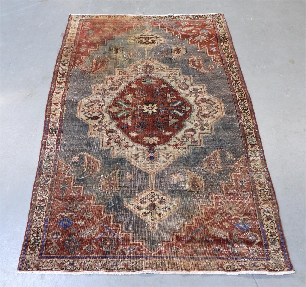 Middle Eastern Heriz Carpet Rug (1 of 9)