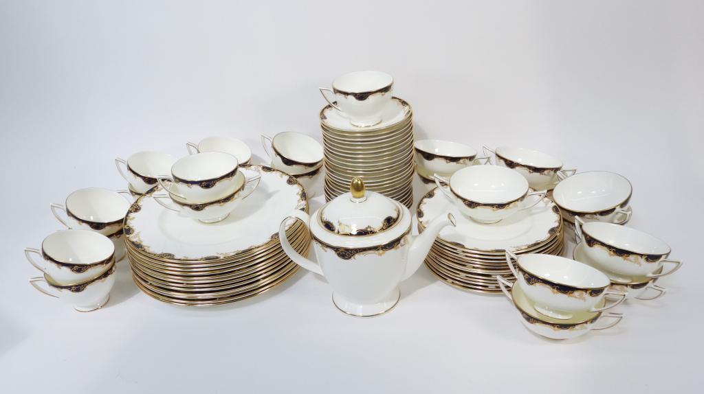 73PC Minton Versailles Porcelain Dinnerware (1 of 11)