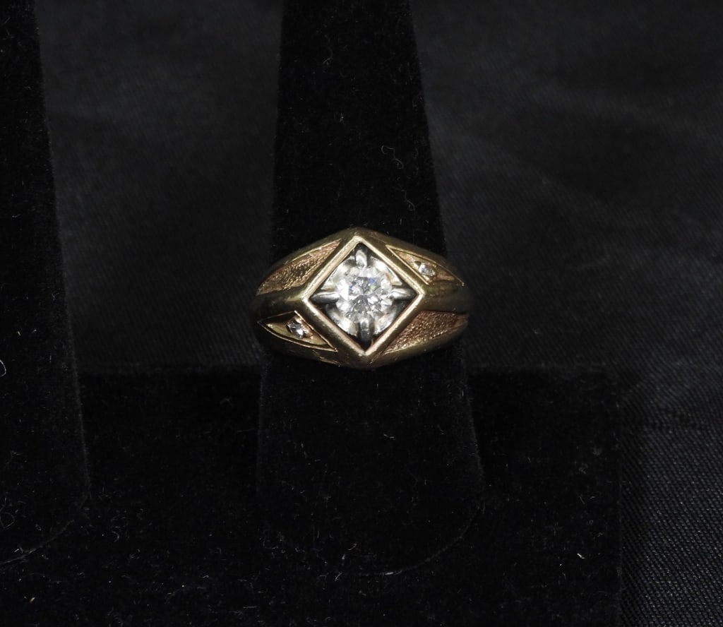 Estate Men's 14K Gold & Diamond Ring (1 of 9)