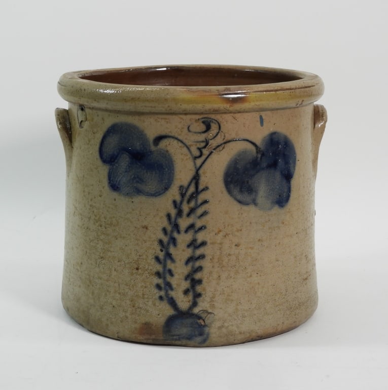 19C American Blue Slip Stoneware Crock (1 of 12)