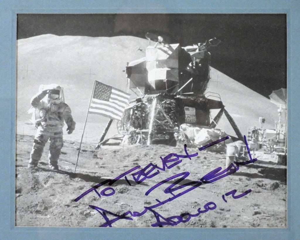 Alan Bean Apollo 12 Signed Photograph (1 of 4)