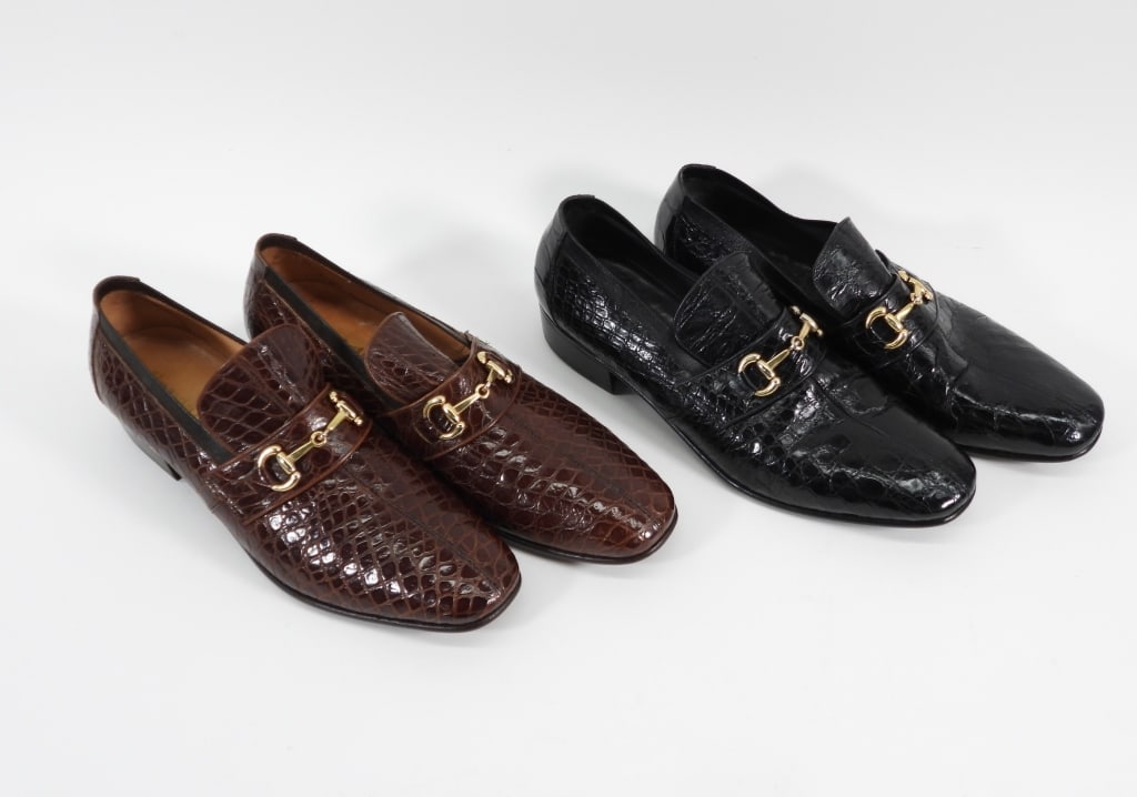 2PR Banister Alligator Leather Loafers Size 11: Italy,20th Century Two pairs of Men's genuine leather loafers in brown and black with gold hardware. Does not include original boxes. Each size 11.,Leather From the collection of a Newport, Rhode Isla