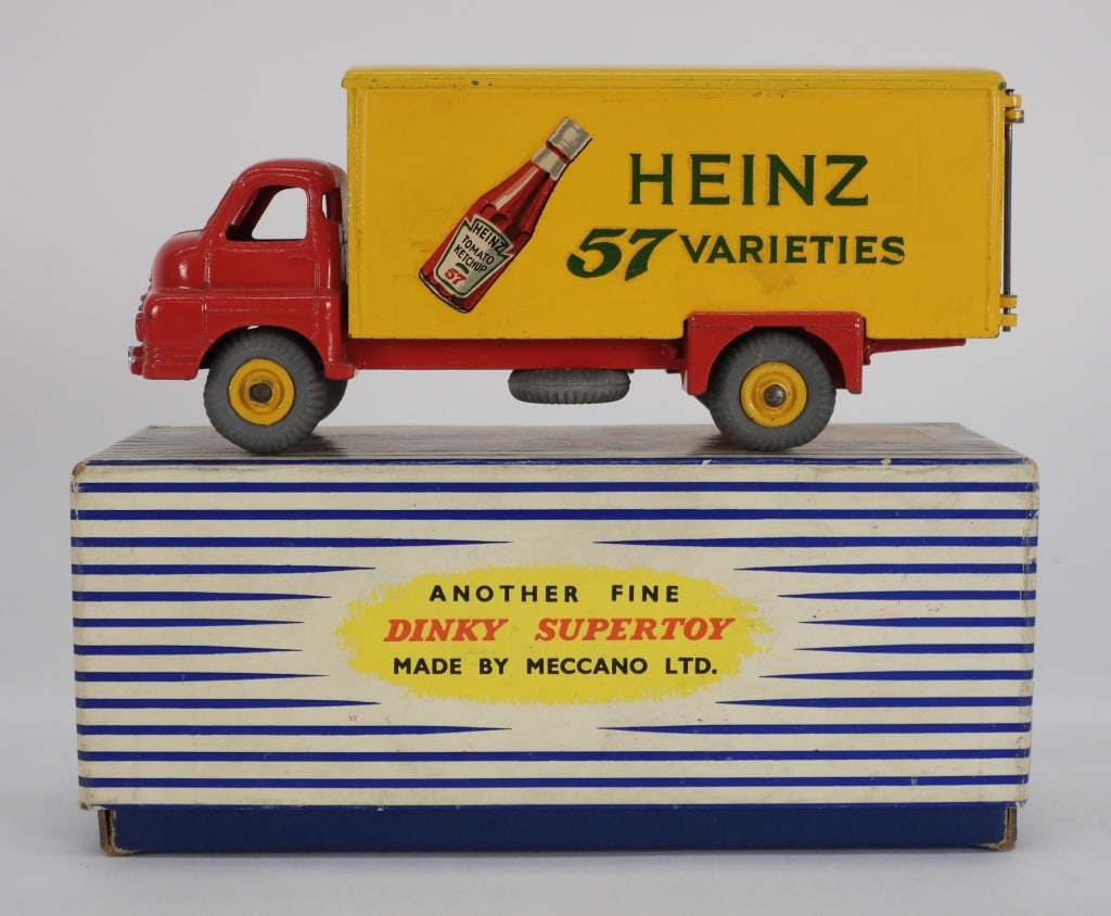 Dinky SuperToys 923 Big Bedford Heinz Van Diecast: England,20th Century Dinky SuperToys #923 Big Bedford "Heinz" Van diecast, Box C7.5+ with light to moderate wear as expected from age and storage, surface tear from sticker on left flap. Toy C8 with l