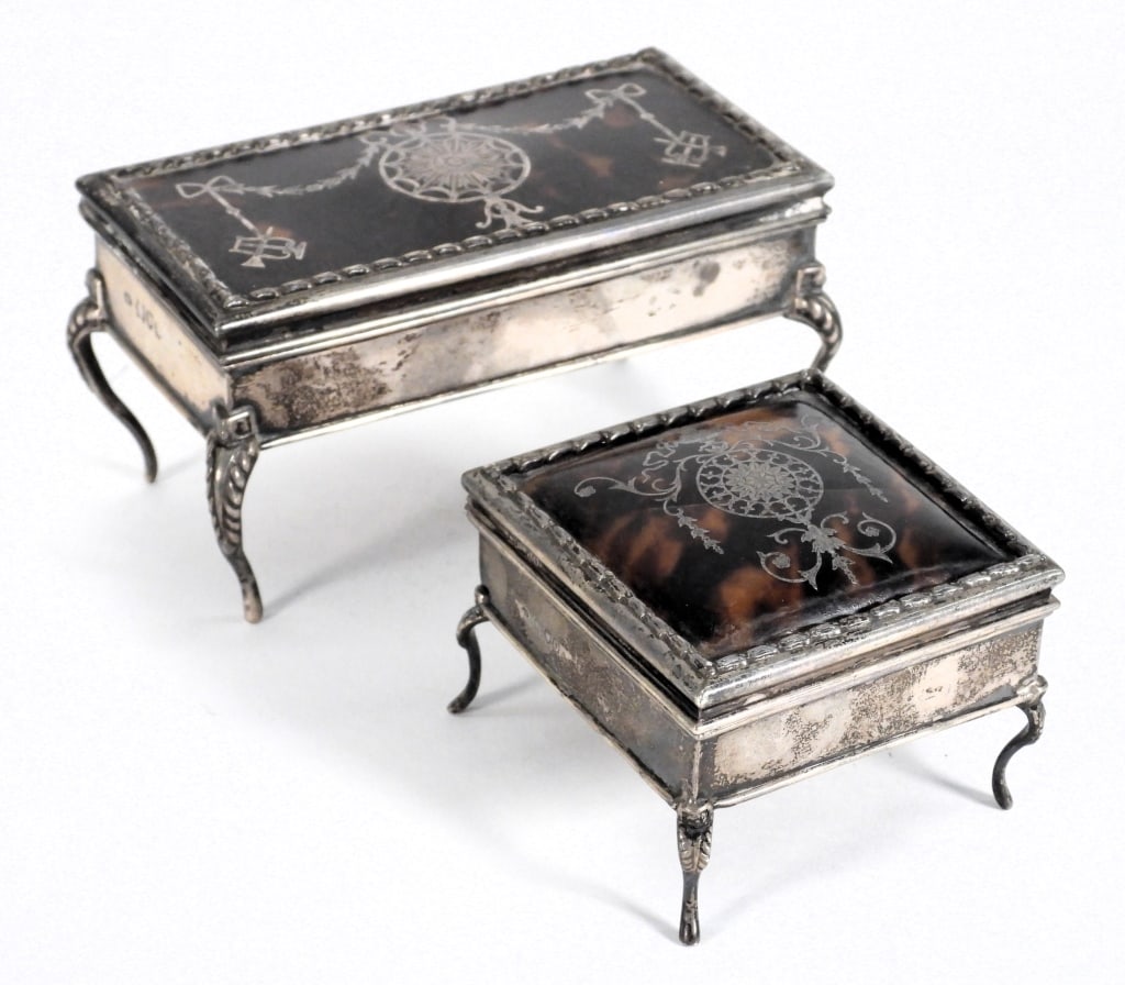 2PC William Comyns Silver & Shell Figural Boxes (1 of 8)