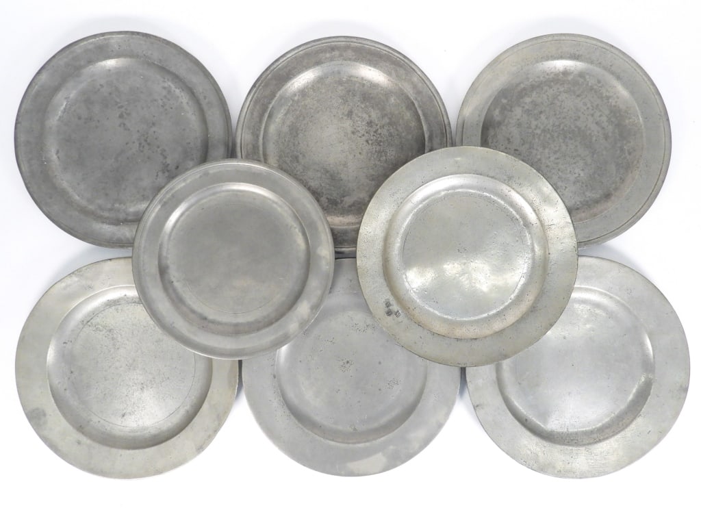 8PC 18C Assorted English Pewter Plates (1 of 5)