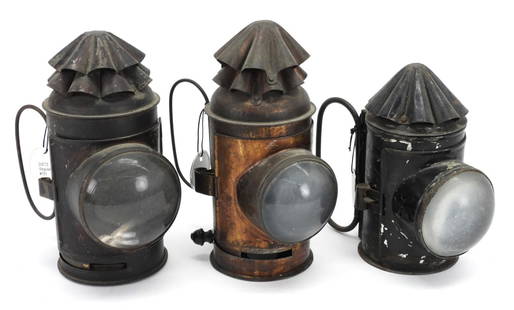 3PC Dietz & Other Steel Police Lanterns: United States,20th Century Includes a japanned steel Dietz police lantern, an unmarked japanned steel police lantern, and an unmarked black finished steel lantern with one hood. Lantern on right, illu