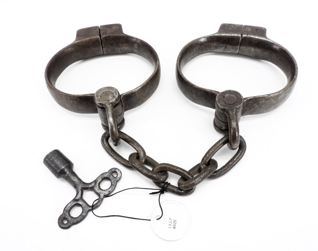 Lilly Steel Police Leg Irons (1 of 6)