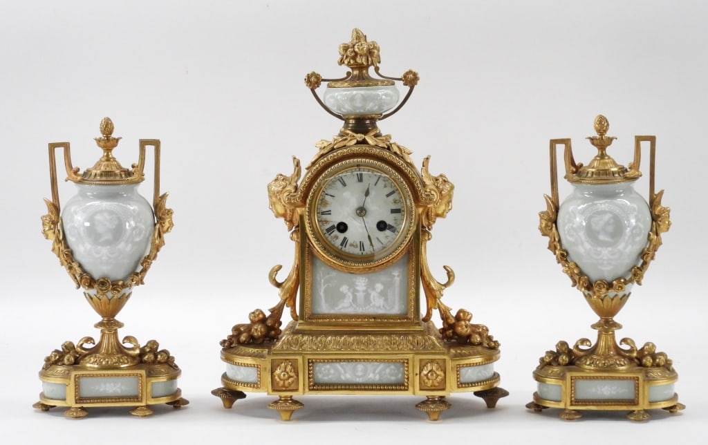 3PC Pate Sur Pate Japy Freres Mantle Clock & Urns (1 of 14)