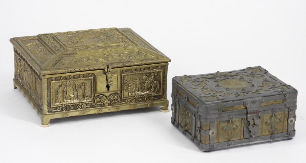 2PC Ornate European Humidors (1 of 12)