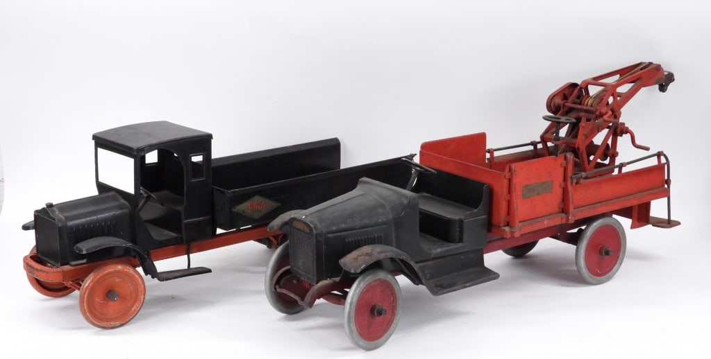 2PC Kelmet White Big Boy & Buddy L Trucks (1 of 13)