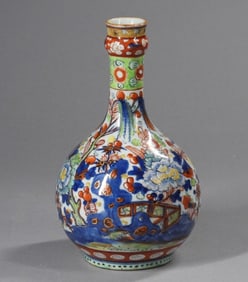 Chinese Qing Dynasty Wucai Porcelain Vase
