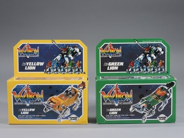 2PC 1984 Phanosh Place Voltron Green Yellow Lion