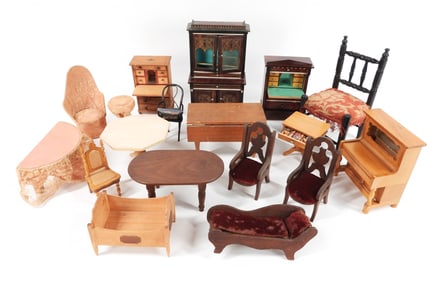 Antique Toy Doll Furniture Accessory Group ex RISD