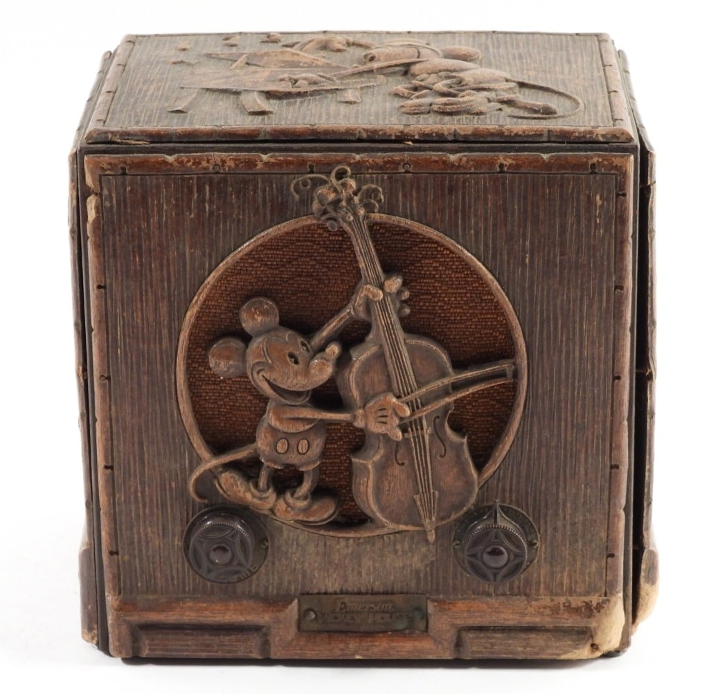 C.1935 Emerson Walt Disney Mickey Mouse Radio (1 of 11)