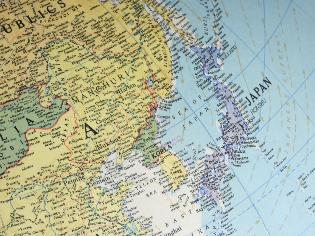 Replogle Illuminated Library Globe - 6