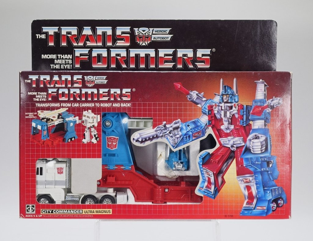 1986 Hasbro Transformers G1 Ultra Magnus (1 of 7)