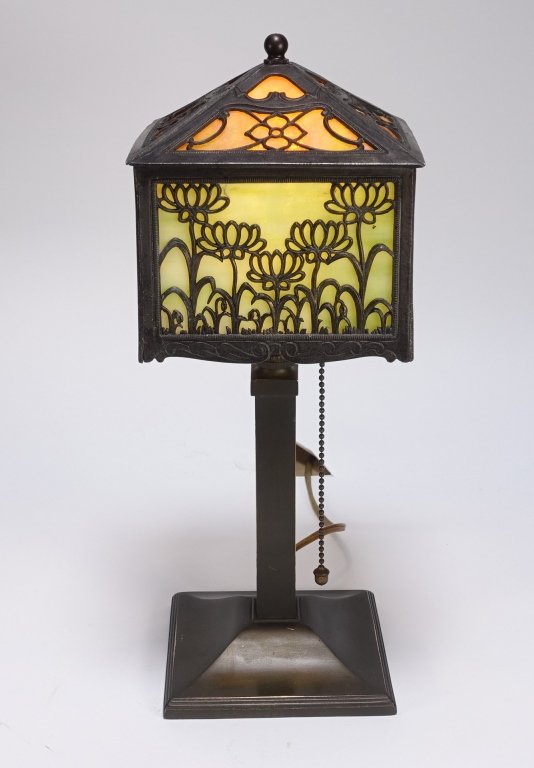 Miller Lamp Co Slag Glass 8 Panel Boudoir Lamp (1 of 9)