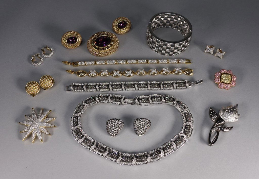 Swarovski Crystal Jewelry Grouping - 14 Pieces (1 of 7)