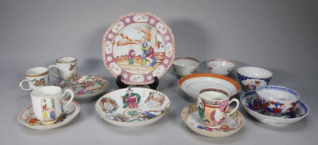 Group Chinese Export Porcelain Bowls Plates & Cups (1 of 10)