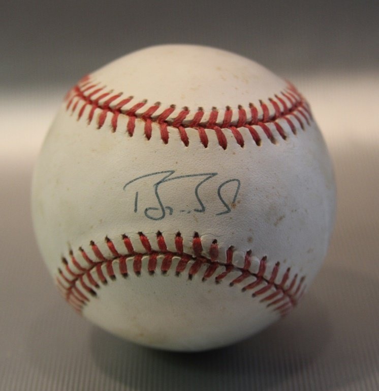 Barry Bonds Signed Baseball (1 of 2)
