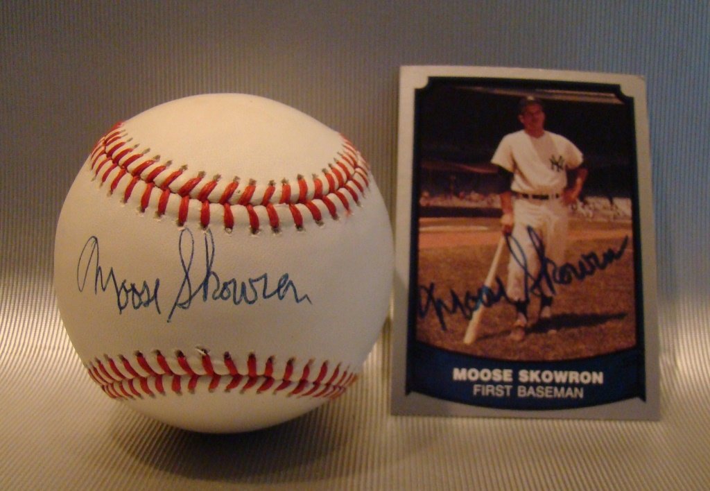 Moose Skowron Signed Baseball & Card (1 of 3)
