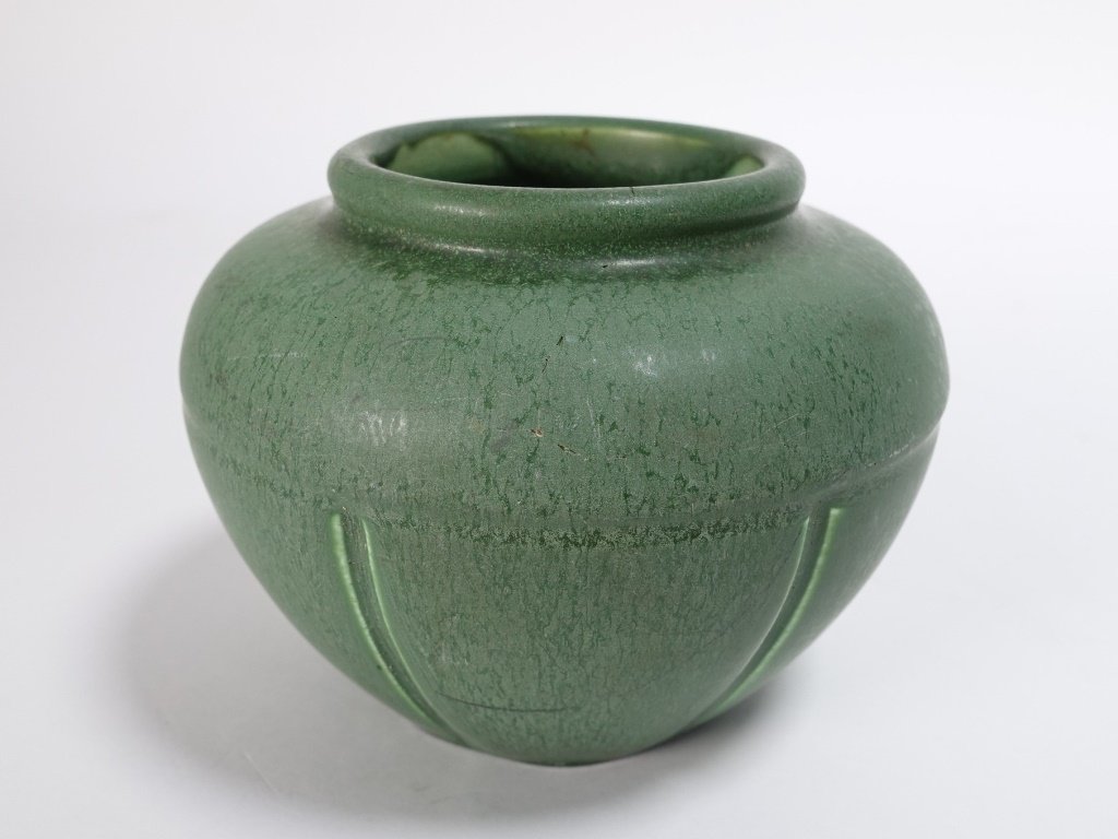 Hampshire Pottery Matte Green Arts & Crafts Vase (1 of 4)