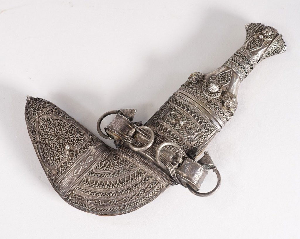 FINE 19C. Omani Khanjar Silver Filigree Dagger (1 of 7)
