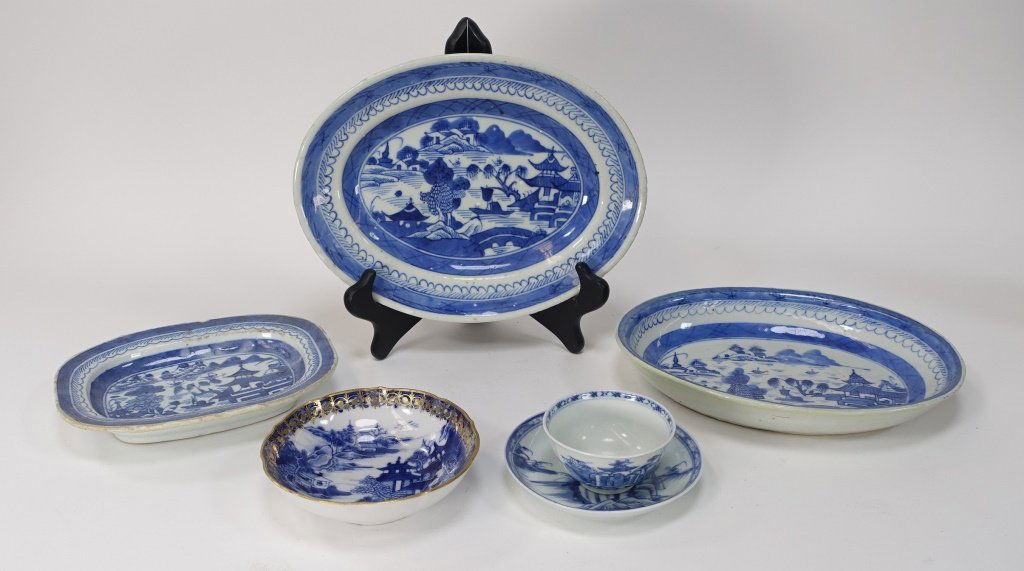 Chinese Canton Nanking Cargo Blue White Porcelain (1 of 8)