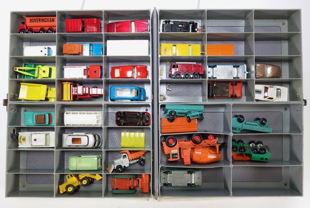 34 Vintage English Lesney Matchbox Cars (1 of 8)