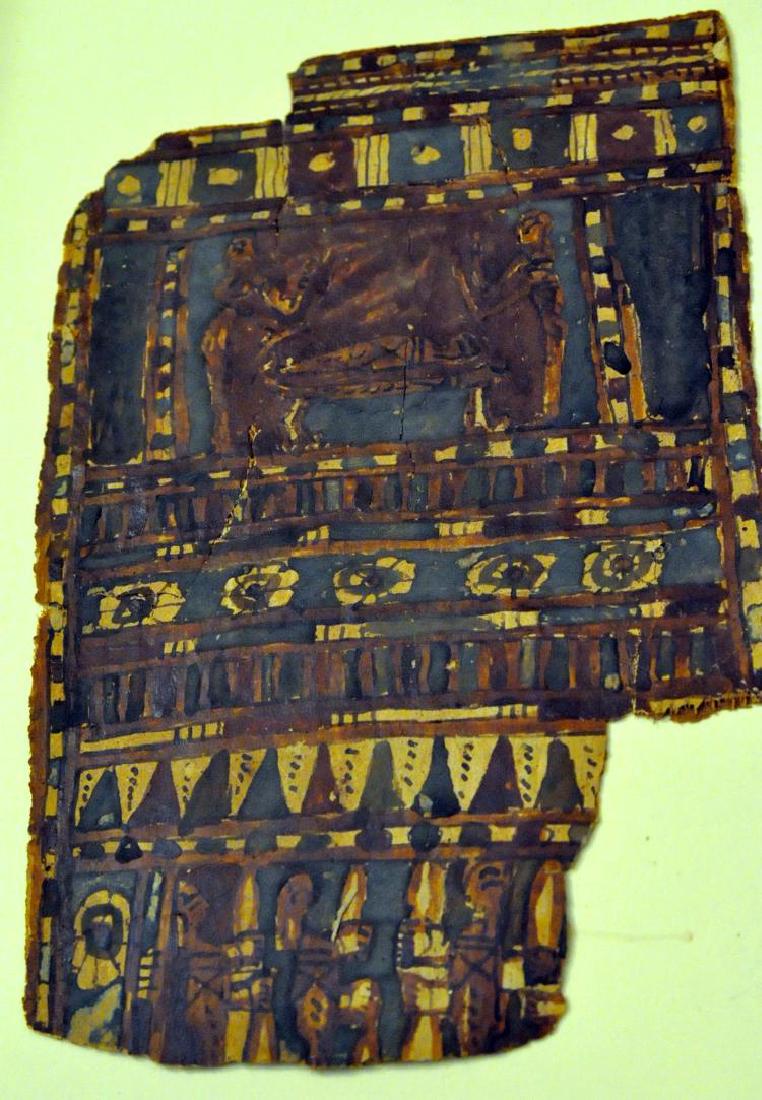 Egyptian tomb remnant fabric (1 of 8)