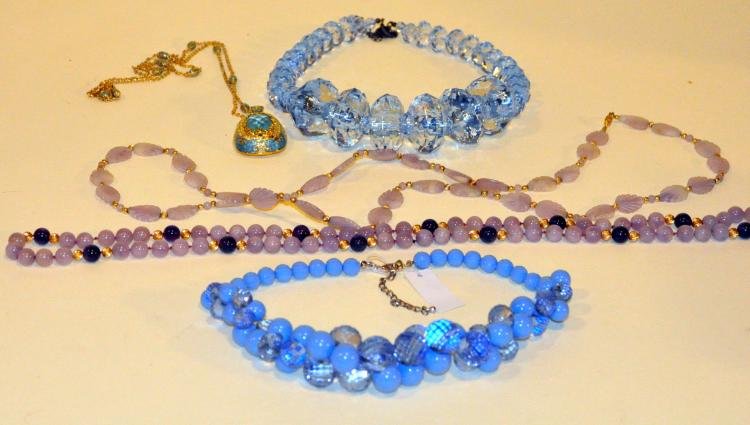 Vintage costume necklaces jade (1 of 6)