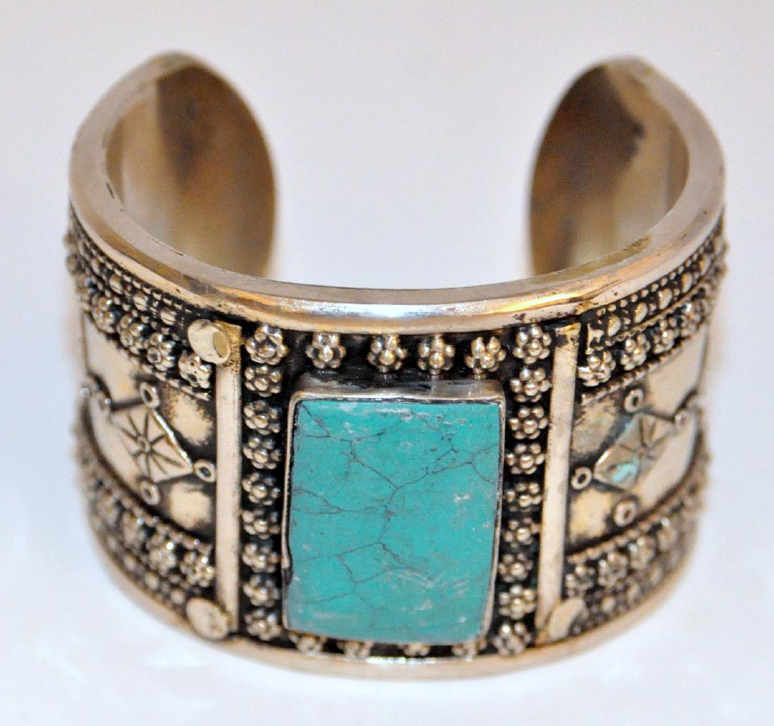Turquoise cuff bracelet large (1 of 4)
