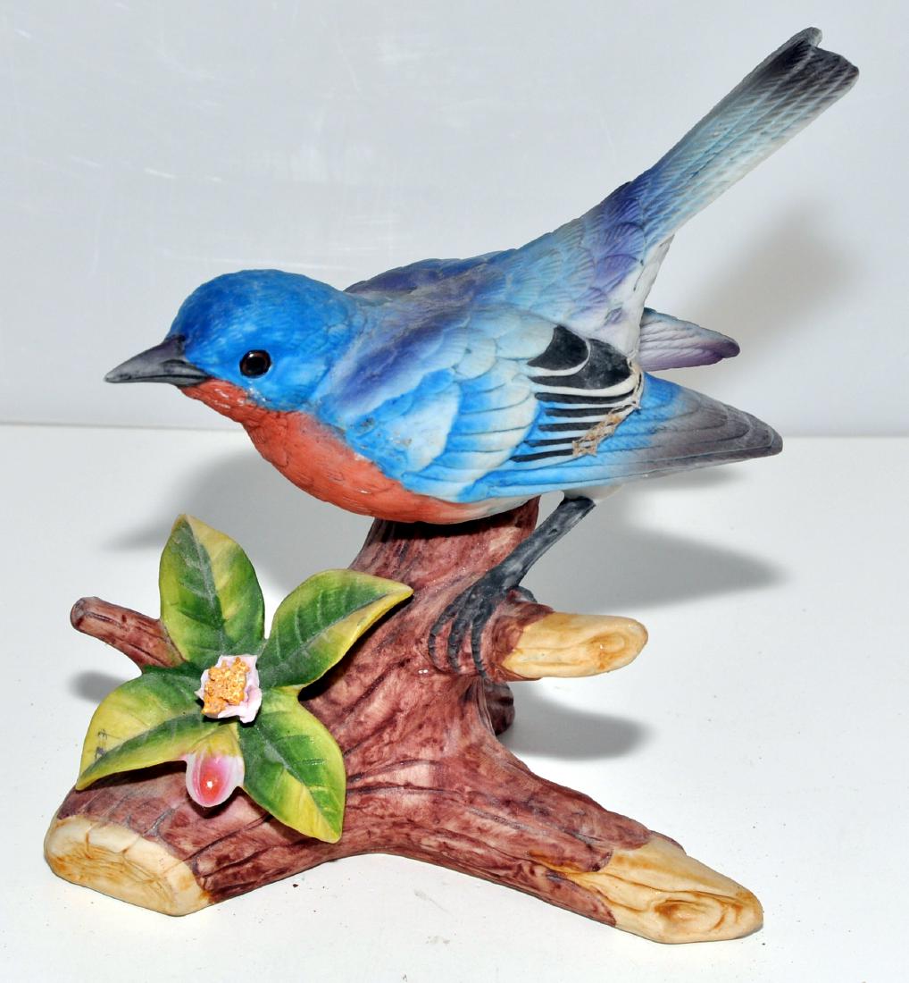 Bluebird statue Andrea by Sadek: Andrea by Sadek Japan bluebird statue in beautiful color and excellent condition marked 9973 -has original paper tag -about 6 1/2 inches