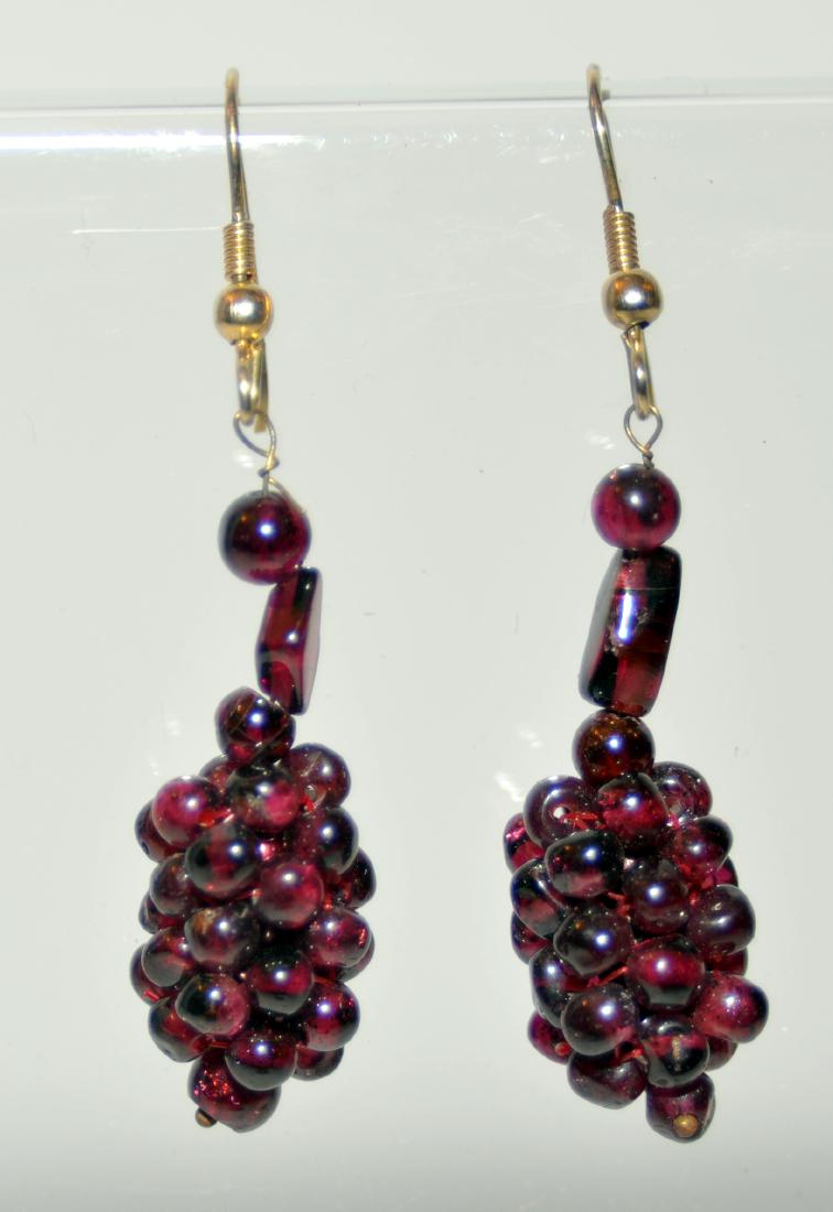 Earrings garnet grape clusters: Earrings vintage garnet spheres designed as grape clusters on French wires - about 2 inches long and exquisite .